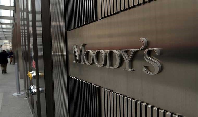 Moody’s 17 Türk bankasının görünümünü ‘pozitife’ çevirdi