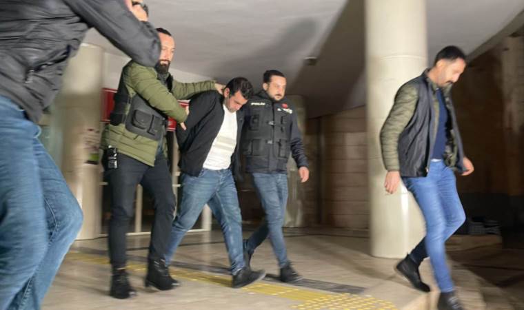 Eşi ve 5 çocuğunun öldüğü otomobili ‘gelin arabası’ yapmıştı… Tutuklandı!