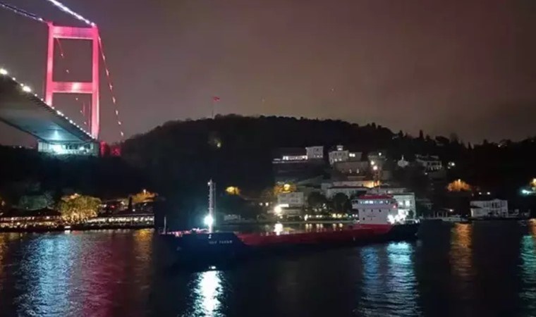 Gemi arıza yaptı: Boğaz’da gemi trafiği askıya alındı