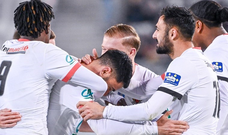 Olaylı maçta Farioli, Riera’yı kupa dışına itti!