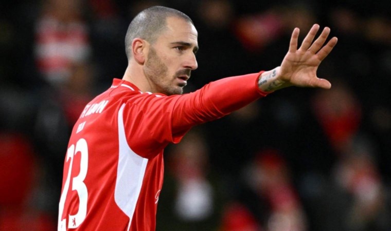 İtalyanlar duyurdu: Fenerbahçe’den savunmaya yeni aday