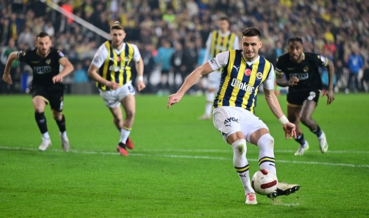 Kırmızı kart, penaltı... Eski hakemler Fenerbahçe - Alanyaspor maçının tartışmalı pozisyonlarını yorumladı!