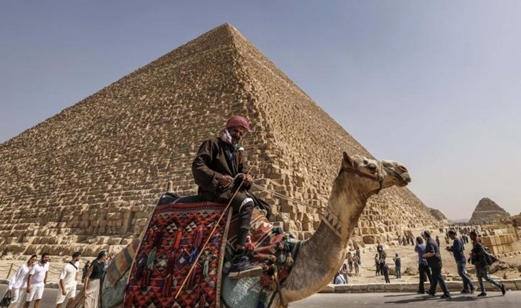 Büyük Piramit'in zirve taşı nerede? Eksik mi, çalındı mı?