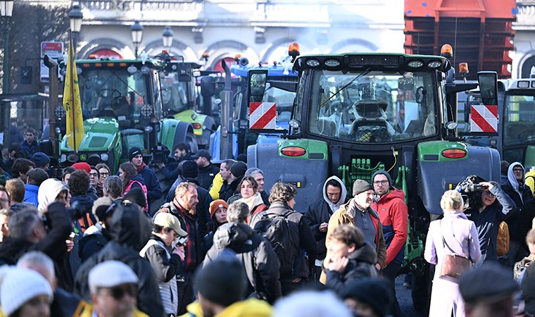 Fransa'da çiftçilerin eylemi sonuç verdi: Hükümet yeni destek paketini açıkladı