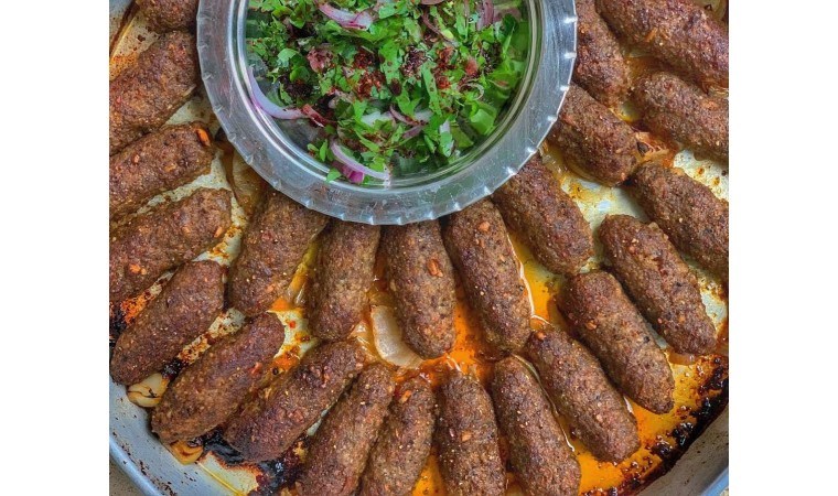 Ağızda lokum gibi dağılan eşsiz bir lezzet: Kilis'in yöresel yemeği Oruk kebabı tarifi...