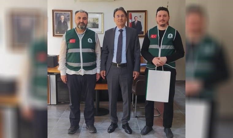 Türkiye’nin Çad büyükelçisi’nin Menzil’in Nezir Derneği’ni ağırladığı ortaya çıktı