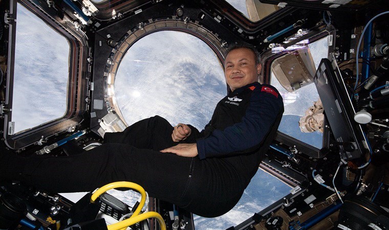 İlk Türk astronot Gezeravcı’nın dönüşü ertelendi