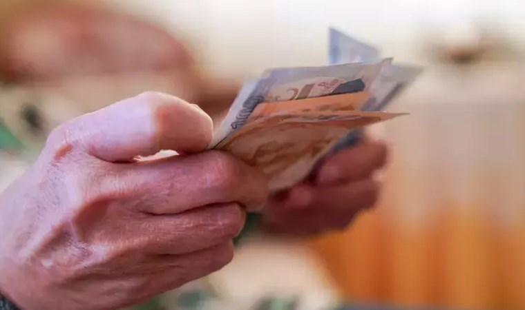 Emeklilerden bayram ikramiyesi tepkisi: ‘Emekli ikramiyesiyle 2018’de kurban kesiliyordu, 2024’de 4,5 kilo et alınıyor’