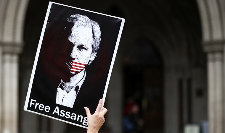 BM: ‘Julian Assange’ın intihar riski var’