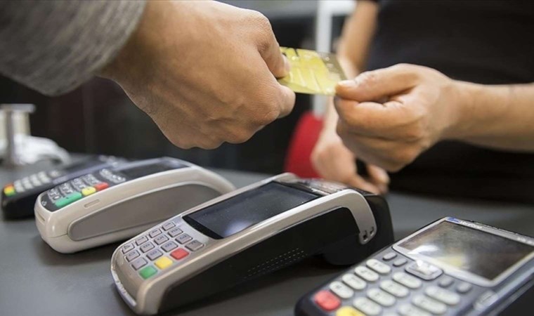 Kredi kartı harcamalarına ‘kısıtlama’ sinyali: Yurttaşı neler bekliyor?