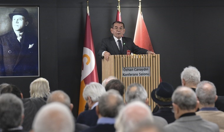 Dursun Özbek’ten birlik çağrısı: ‘Galatasaray’a açılan 8-9 cephe var’