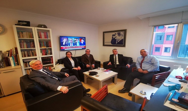 Vatan Partisi’nin ABB başkan adayı Reyhan, Cumhuriyet’i ziyaret etti