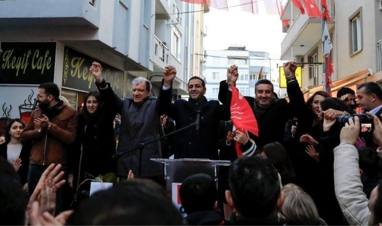 Narlıdere, başkan adayı Erman Uzun’u bağrına bastı