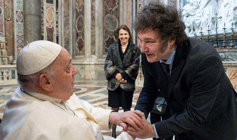 ‘Embesil’ dediği Papa ile görüştü: ‘En önemli Arjantinli’