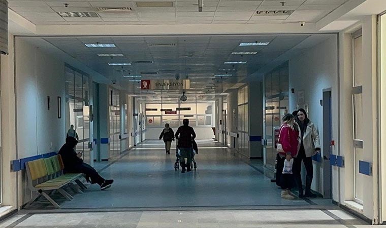 Temizlik görevlisi çalıştığı hastanenin tuvaletinde ölü bulundu