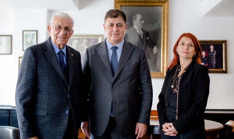 İzmir Büyükşehir Belediye Başkanı adayı Dr. Cemil Tugay’dan gazetemize ziyaret