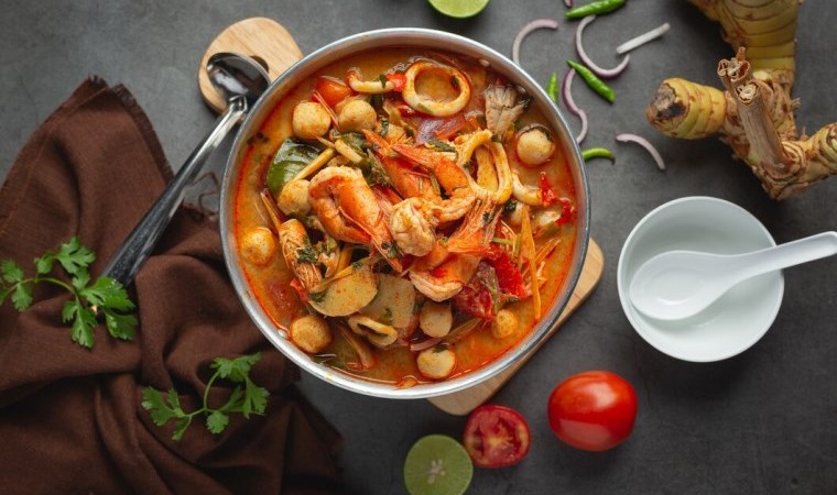Lezzeti sınırları aştı! İşte Tayland’ın meşhur çorbası, Tom Yum Goong  tarifi…