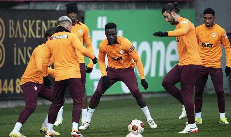 Galatasaray’a 3 futbolcudan müjde!