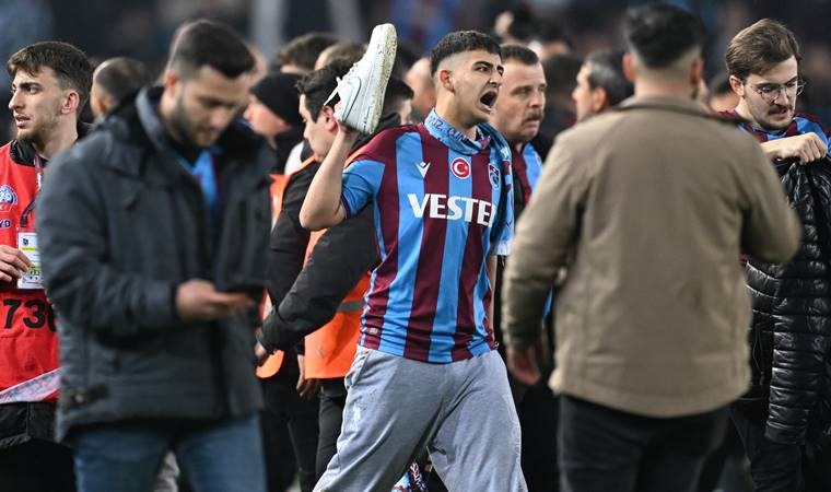 Taraftarlar futbolculara saldırmıştı: Adalet Bakanı'ndan Trabzonspor - Fenerbahçe maçı açıklaması!