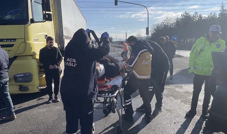 Bolu'da zincirleme trafik kazası...3 kişi yaralandı - Son Dakika Türkiye Haberleri | Cumhuriyet