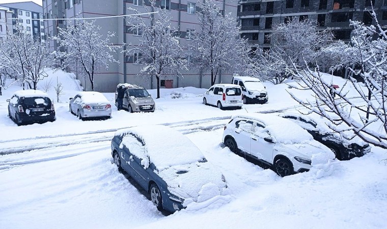 Valilik duyurdu: Bitlis'te eğitime 1 gün 'kar' tatili