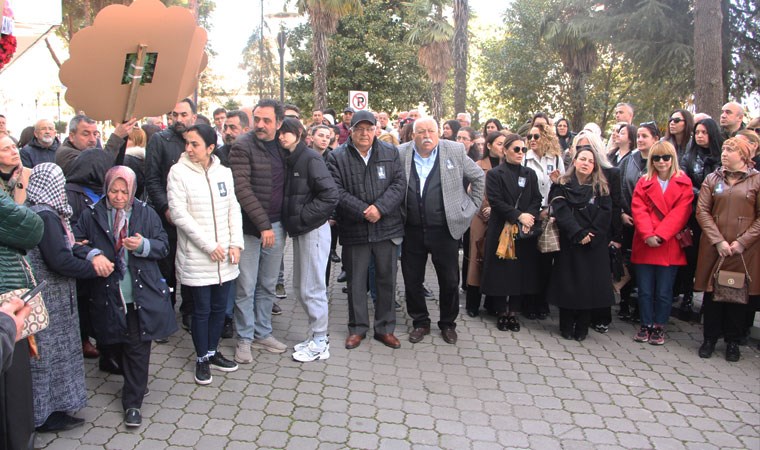 Duruşma dönüşü kazada ölen Avukat Öznur Taş, son yolculuğuna uğurlandı: 'Yaptığım en acı konuşmalardan biri...'