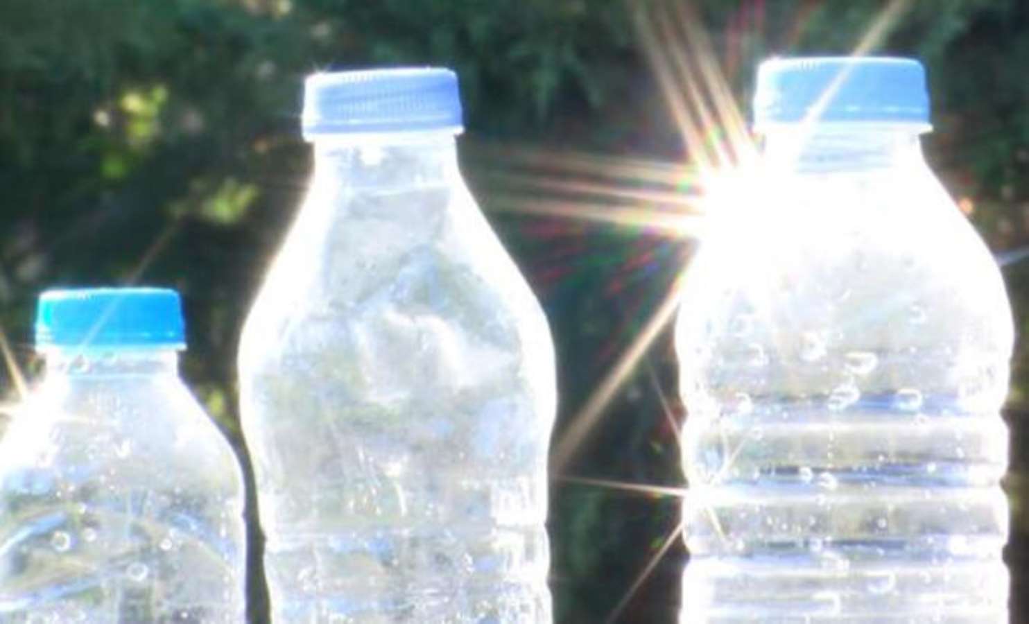 Pet şişeden içtiğiniz su gerçek olmayabilir!