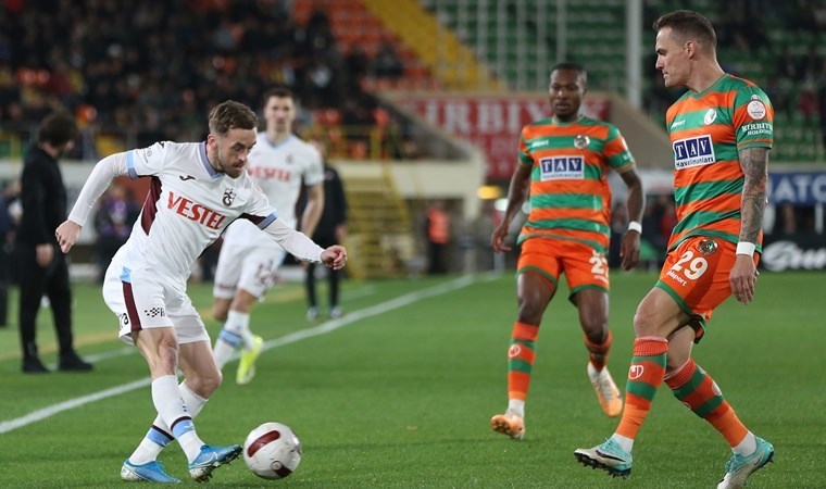 Trabzon kayıplarda: Bordo-Mavililer, Alanyaspor’a deplasmanda 3-1 yenildi