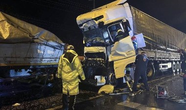 Konya'da feci kaza… TIR’lar birbirine girdi! – Son Dakika Türkiye Haberleri | Cumhuriyet