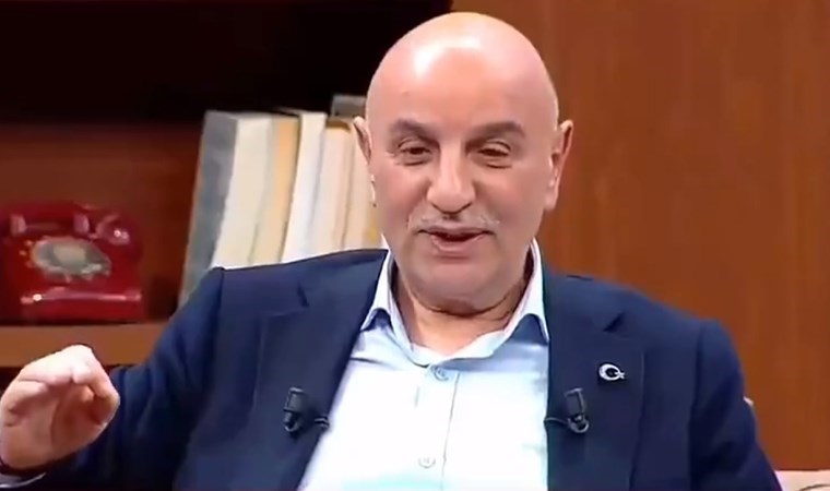 Turgut Altınok canlı yayında İstiklal Marşı’nı yanlış okudu