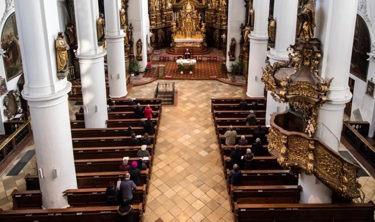 Katolik Kilisesinden cinsel istismar mağdurlarına tazminat!