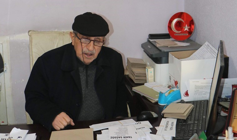 72 yaşındaki muhtarın hedefi yarım asrı tamamlamak