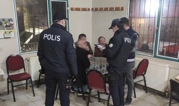 Manisa’da iş yerine kumar baskını… 7 kişi yakalandı!