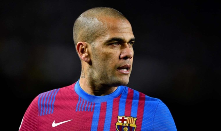 İntihar ettiği iddia edilmişti: Cezaevindeki Dani Alves’in kardeşinden flaş paylaşım!