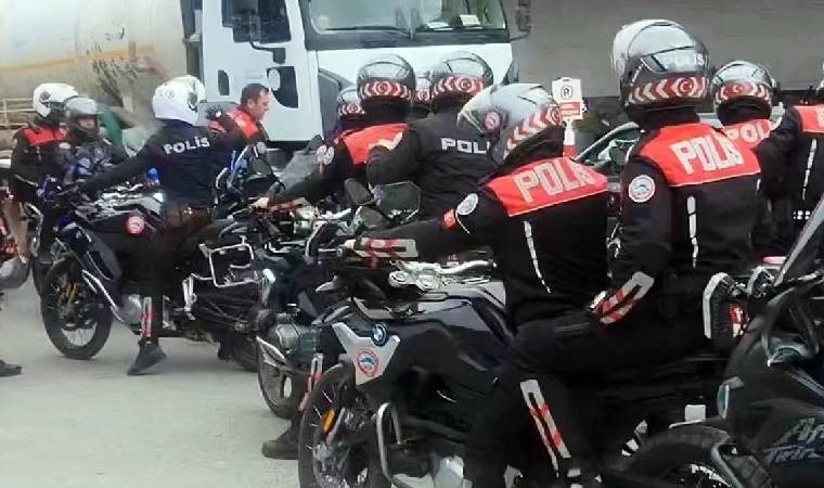 Trafikte hareketli dakikalar… Bölgeye çok sayıda polis sevk edildi!