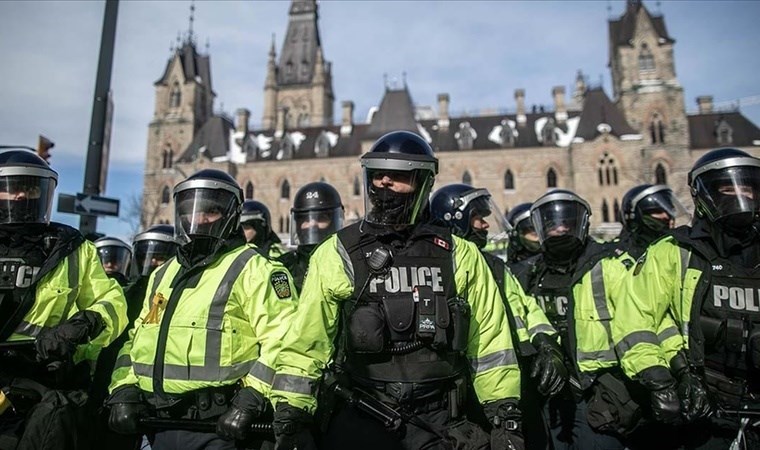 Yahudi kuruluşlara kısıtlama: Protestolara geçici yasak getirdi