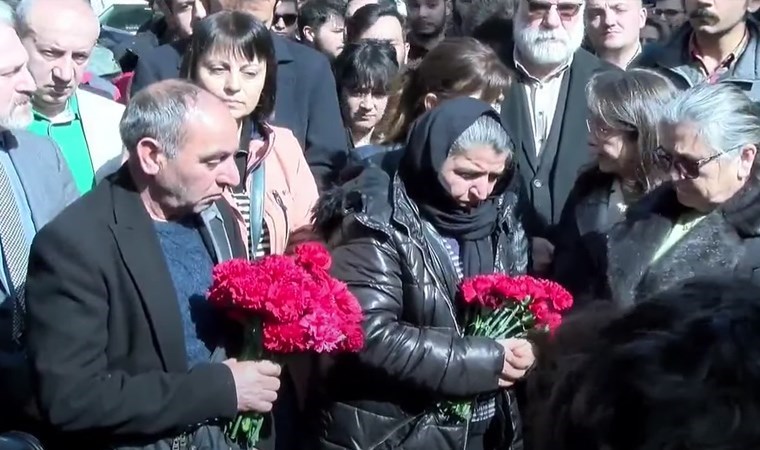 Gülsüm Elvan, Berkin Elvan’ın anma töreninde konuştu: ‘Çocuklarına sarılırken bizleri hatırlasınlar’