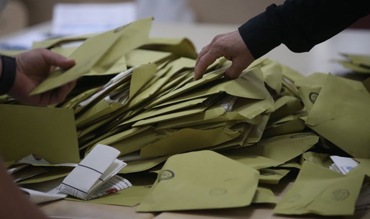 Gezici Araştırma’dan Adana anketi: Zeydan Karalar, AKP ve MHP oylarıyla kazanıyor