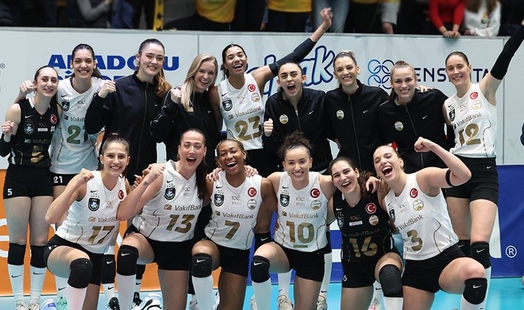 VakıfBank, derbide Eczacıbaşı’nı devirdi
