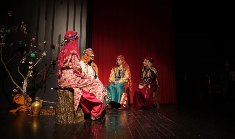 Kadınlar, ‘Nene Korkut Hikayesi’ ile sahne aldı