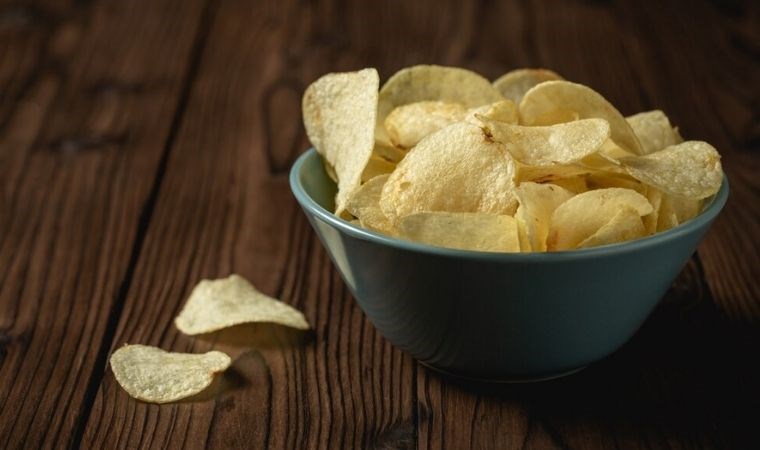 Sağlıklı atıştırmalık arayanlar için: Evde patates cipsi nasıl yapılır?