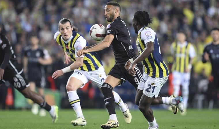 Spor yazarları Fenerbahçe - Beşiktaş derbisini değerlendirdi: 'Vasat bir Anadolu takımı'
