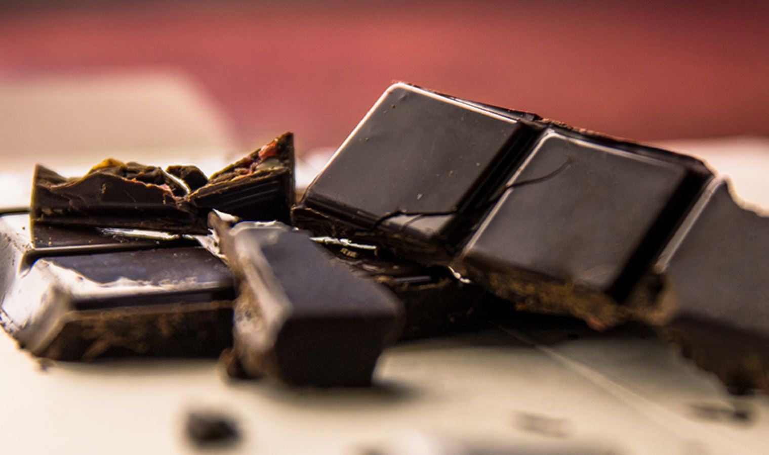 7'den 70'e herkesin sevdiği çikolatayı kendiniz hazırlayın: Evde çikolata nasıl yapılır?