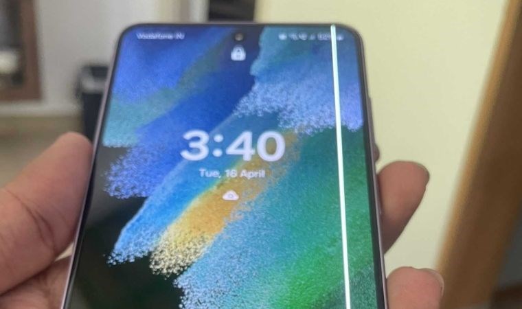 Samsung telefonlar 'yeşil çizgi' sorunuyla karşı karşıya kaldı