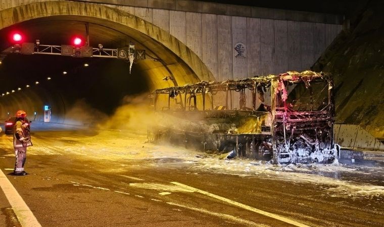 Bursa’da yolcu otobüsünde yangın çıktı: Araç kısa sürede kül oldu!