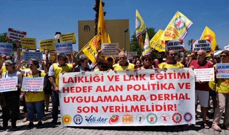 MEB, yeni müfredat çalışması kapsamında ‘inanç temelli’ insan yetiştirmeyi hedefliyor: Fene din ayarı