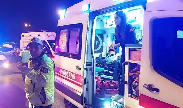 Yarışan otomobiller dehşet saçtı… Kartal’da zincirleme kaza: 5 yaralı
