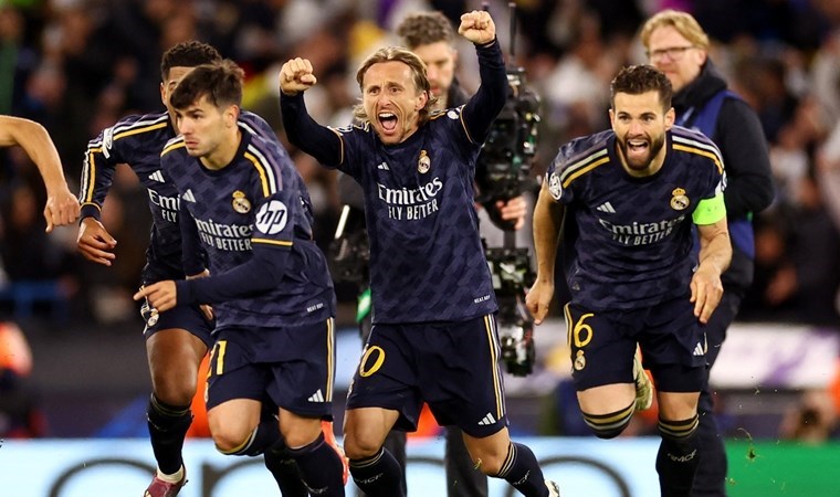 Rodrygo’dan rekor… Real Madrid yarı final biletini penaltılarda kaptı!