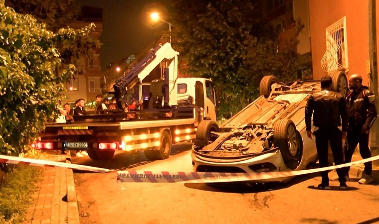 Üsküdar’da park halindeki araca çarpan otomobil takla attı