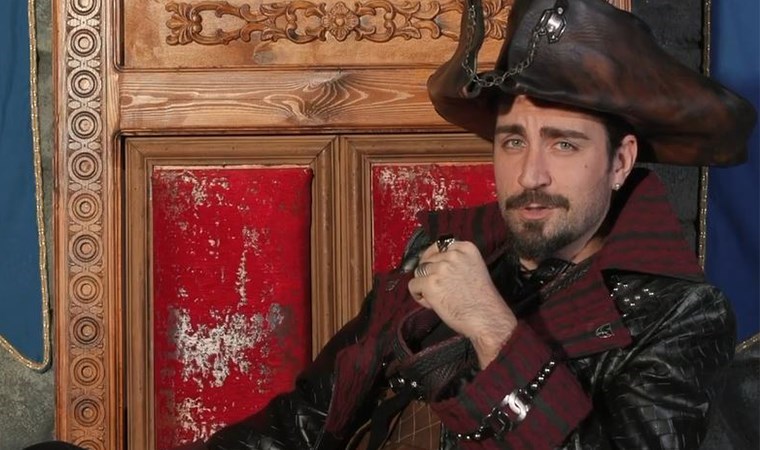 Çağlar Ertuğrul: ‘Sosyal medya kullanma dersi okullarda müfredata girmeli’